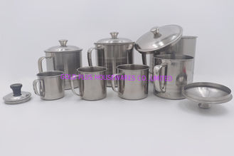 China taza de té barata del metal de la taza de consumición de los niños de la guardería del precio del 13cm con la cubierta proveedor
