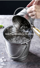 China cubo de hielo de acero inoxidable al aire libre de la promoción 0.8L con la manija para el refrigerador del barrilete del vino de la cerveza del champán del metal de la barra proveedor