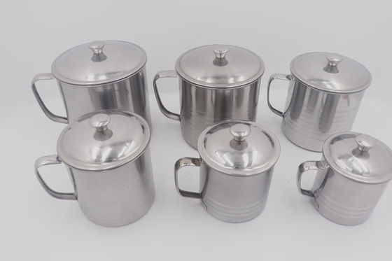 taza de acero de acero inoxidable del metal barato del café de la taza del agua de los 9cm Drinkware con la tapa proveedor